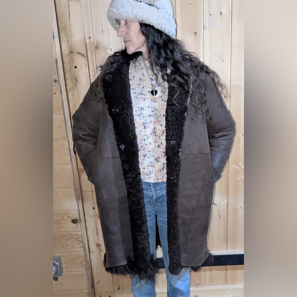 Milena Silvano Brown and Cream Shearling Moon Coat - Picture 4 of 8